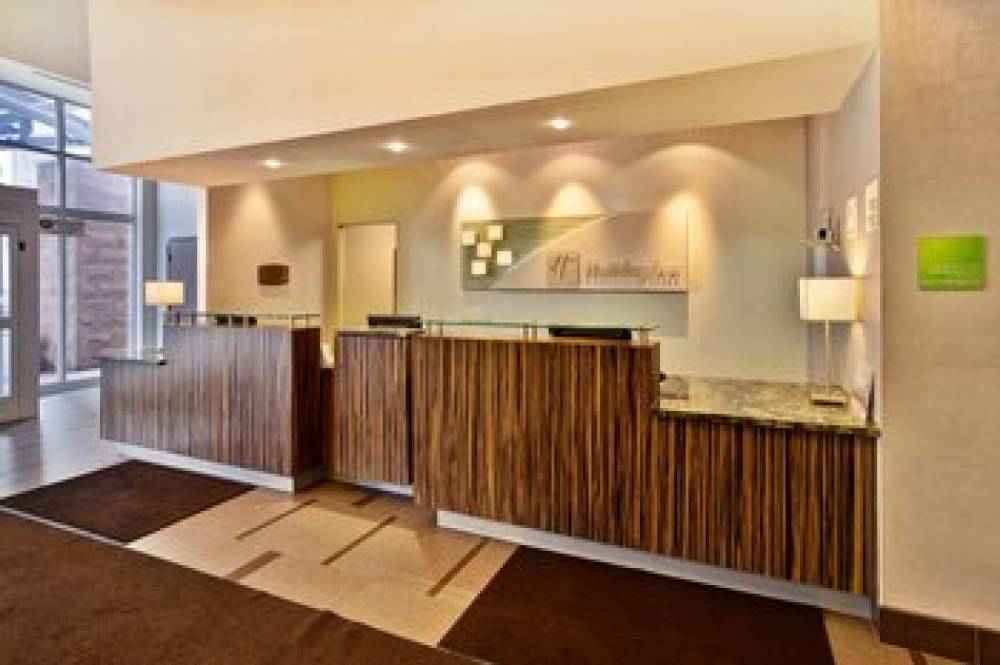 Holiday Inn DETROIT METRO AIRPORT 6