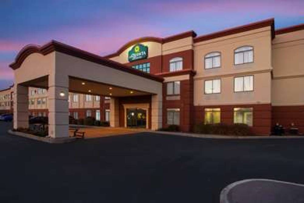 Holiday Inn Exp Airport