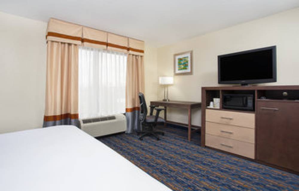 HOLIDAY INN EXP BEREA 10