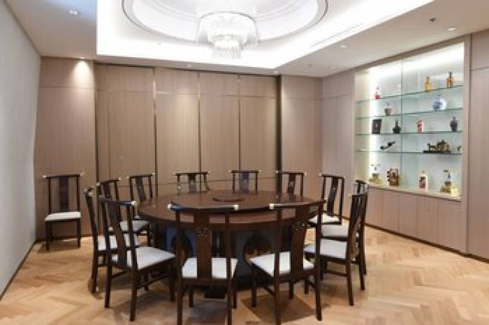 HOLIDAY INN EXP BINHAI 9