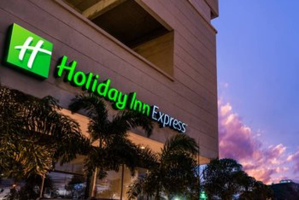 HOLIDAY INN EXP CARTAGENA MANGA 1