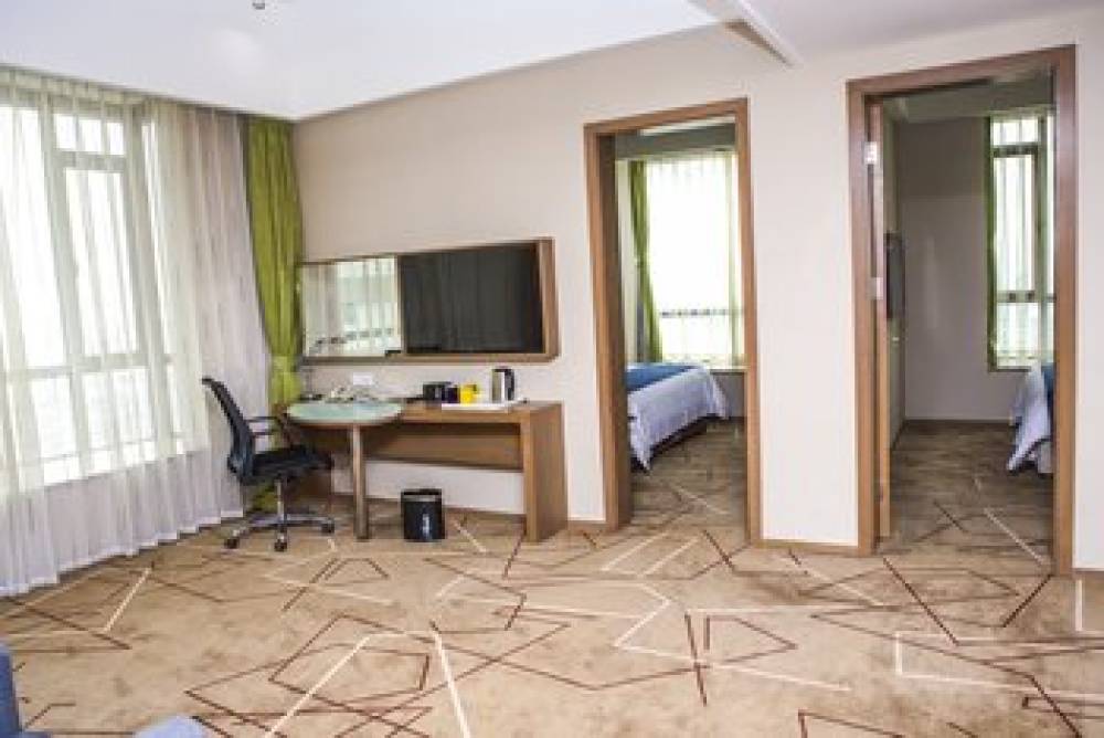 HOLIDAY INN EXP CHENGDU WEST GA 3