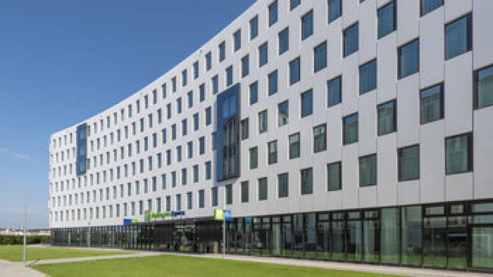 HOLIDAY INN EXP HAUPTBAHNHOF 1