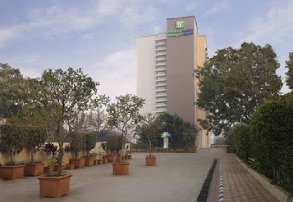 HOLIDAY INN EXP HINJEWADI 3