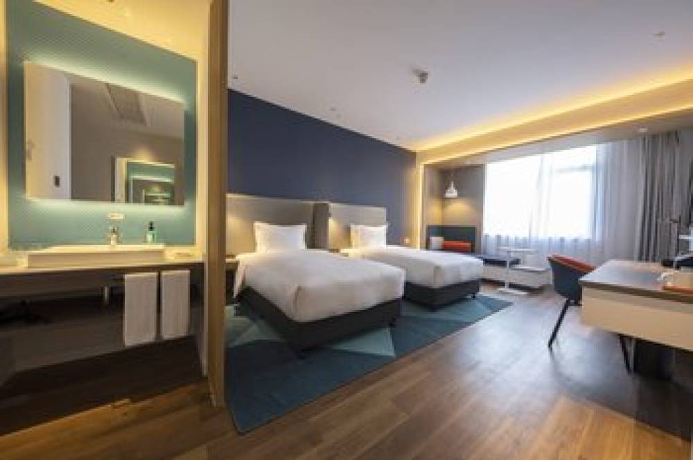 HOLIDAY INN EXP JIADING NEW CITY 6