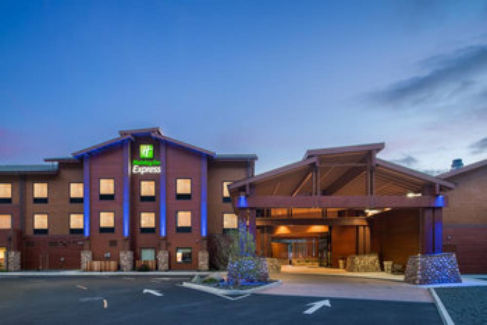 Holiday Inn Exp Klamath