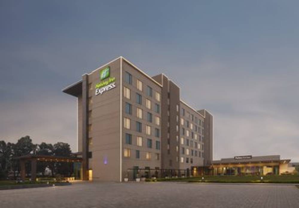 HOLIDAY INN EXP KOLKATA AIRPORT 1