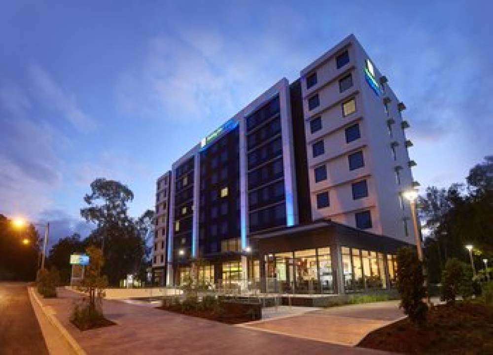 HOLIDAY INN EXP MACQUARIE PARK 3