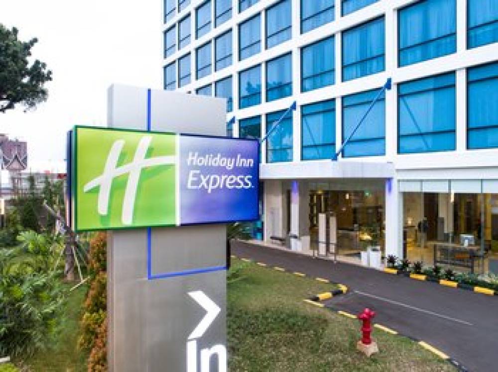 HOLIDAY INN EXP MATRAMAN 2