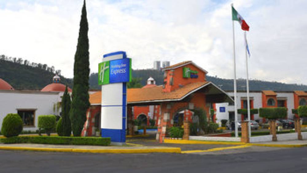 HOLIDAY INN EXP MORELIA 1