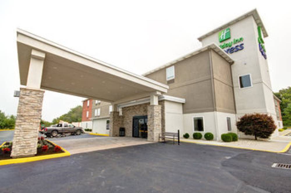 HOLIDAY INN EXP OBETZ 1