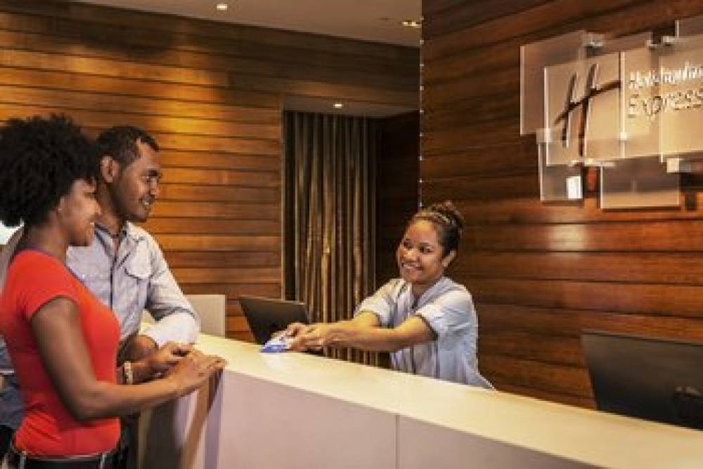 HOLIDAY INN EXP PORT MORESBY 2