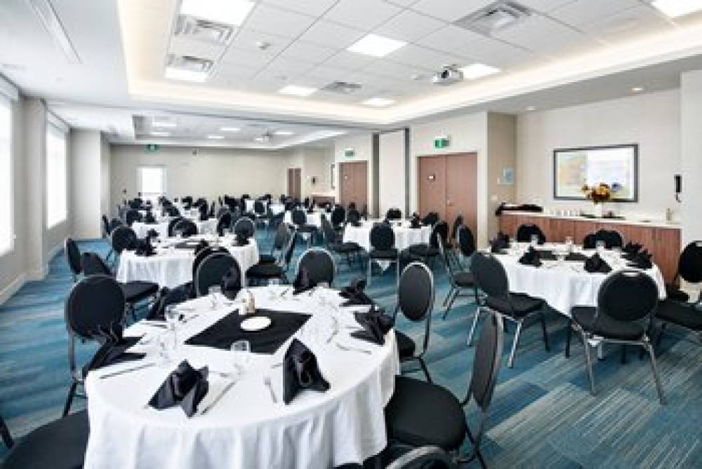 HOLIDAY INN EXP RED DEER NORTH 7