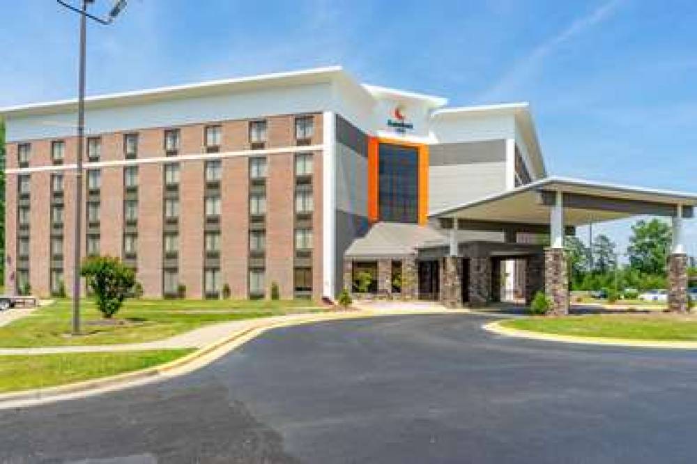 HOLIDAY INN EXP ROCKY MT SPORTS CTR 1