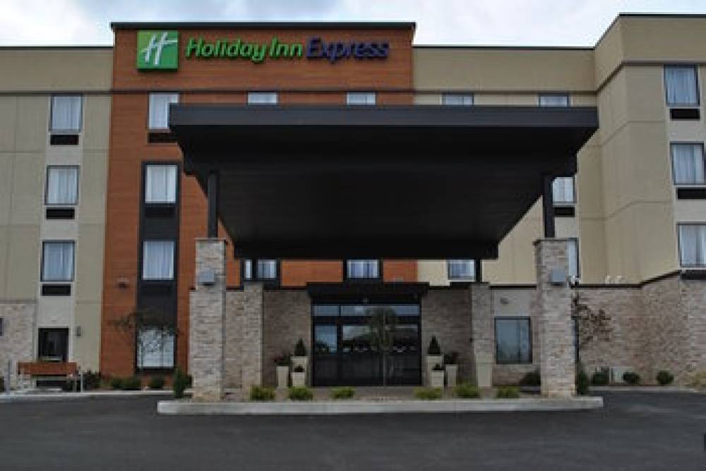 HOLIDAY INN EXP SALEM 1