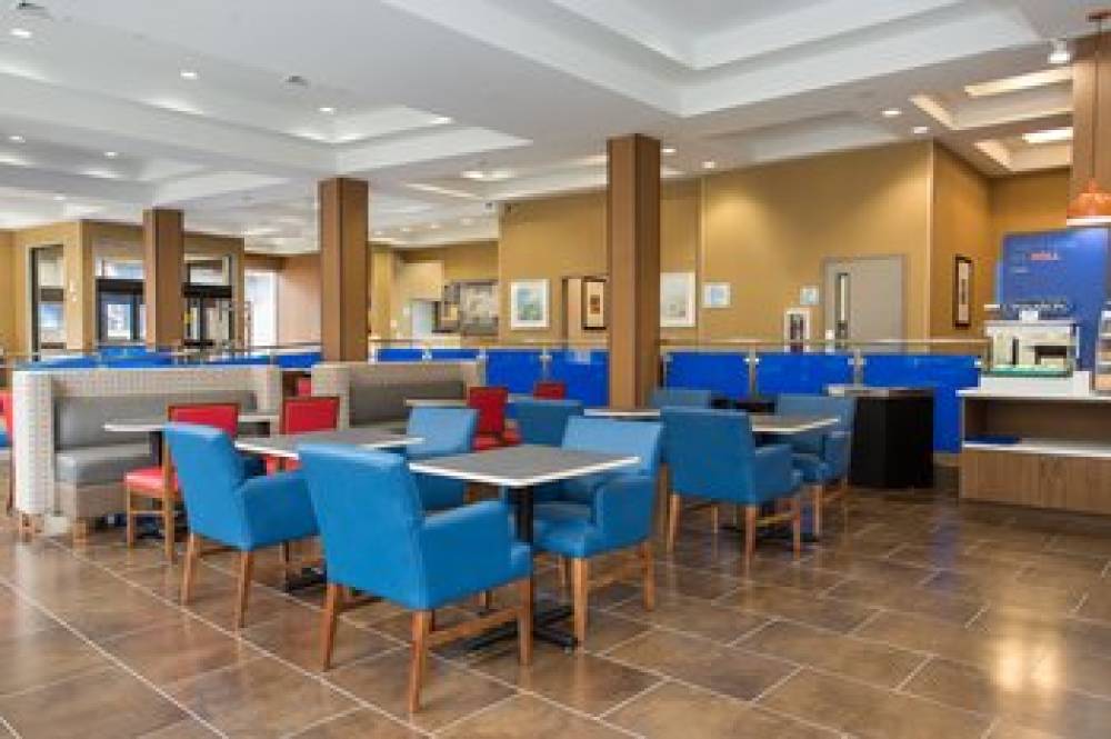 HOLIDAY INN EXP SPRINGFIELD DOWNTOW 8