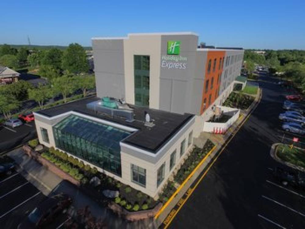 HOLIDAY INN EXP STAFFORD QUANTICO 2