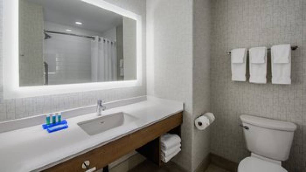 HOLIDAY INN EXP STES AIRDRIE 9