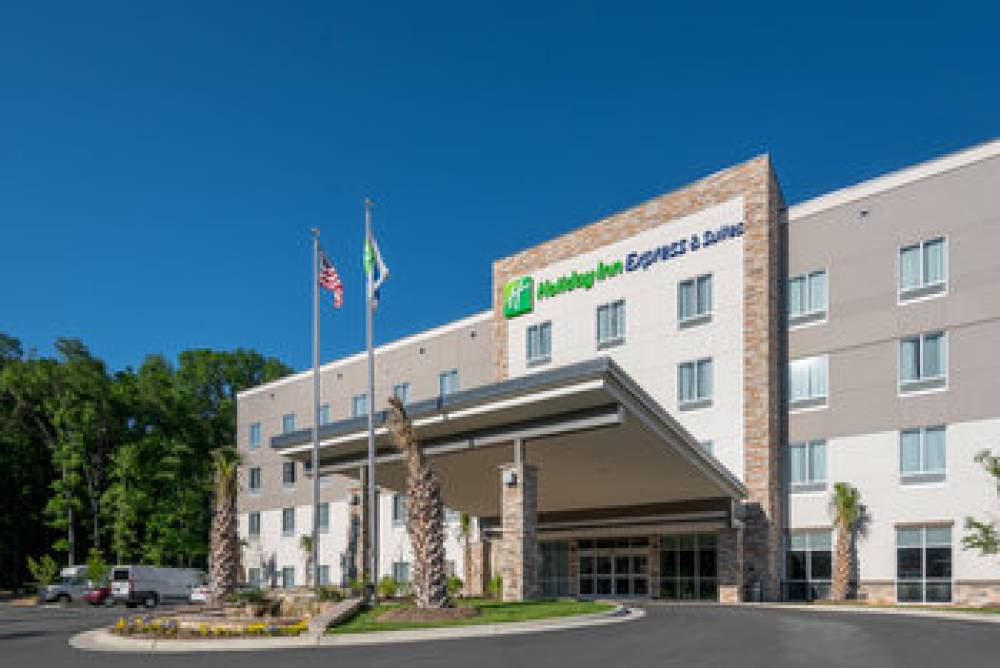 HOLIDAY INN EXP STES AIRPORT 1