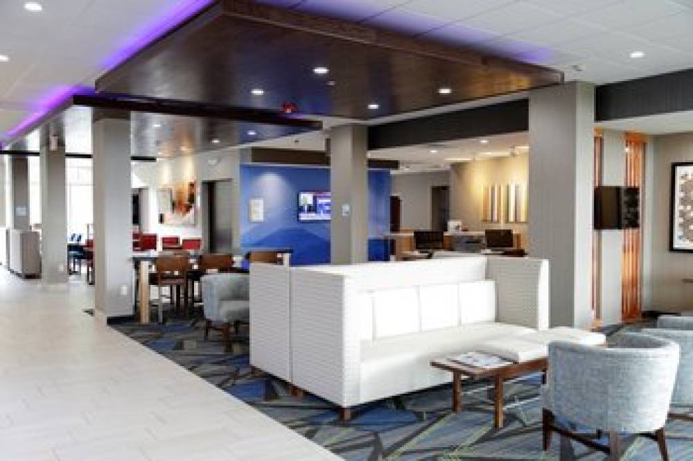 Holiday Inn Exp Stes Alabaster