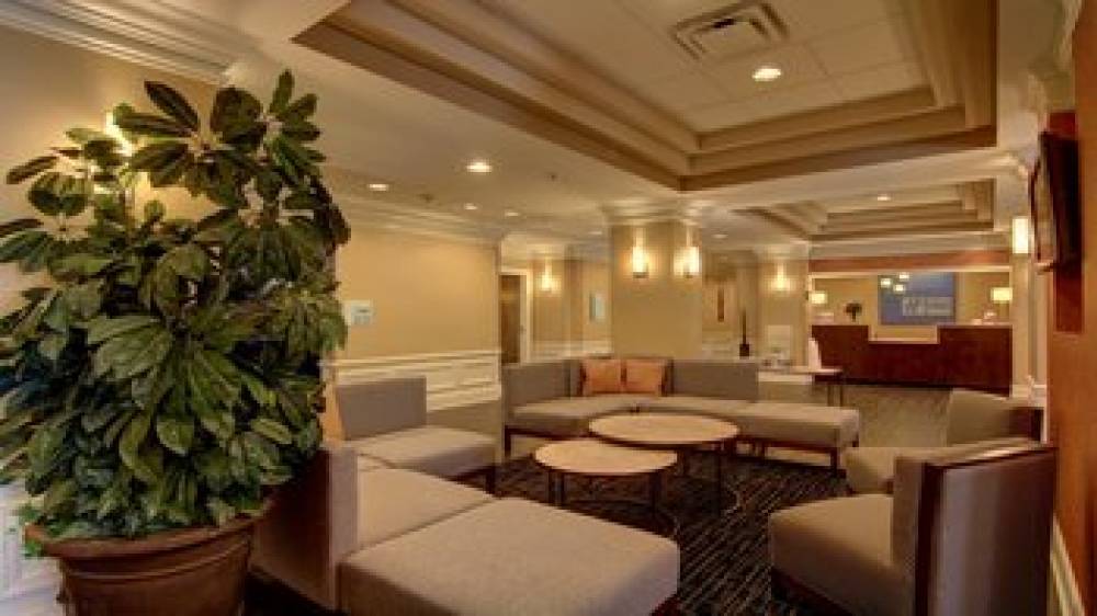 HOLIDAY INN EXP STES ALPHARETTA 2