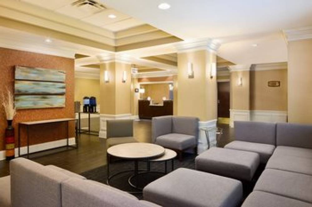 HOLIDAY INN EXP STES ALPHARETTA 8