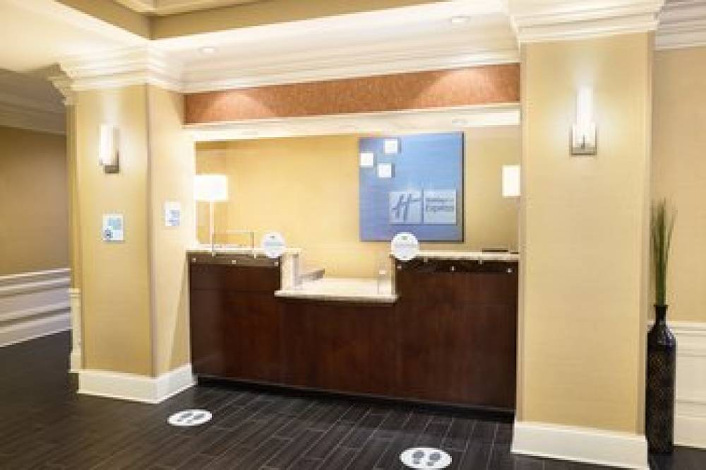 HOLIDAY INN EXP STES ALPHARETTA 7