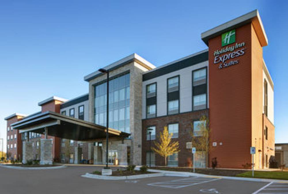 HOLIDAY INN EXP STES BROOKFIELD 1