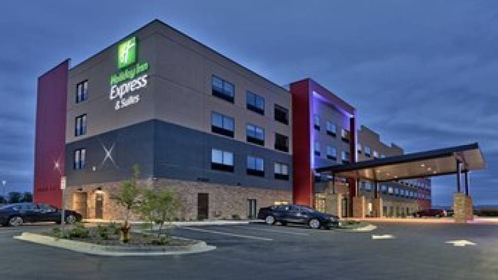 HOLIDAY INN EXP STES BROOMFIELD 1