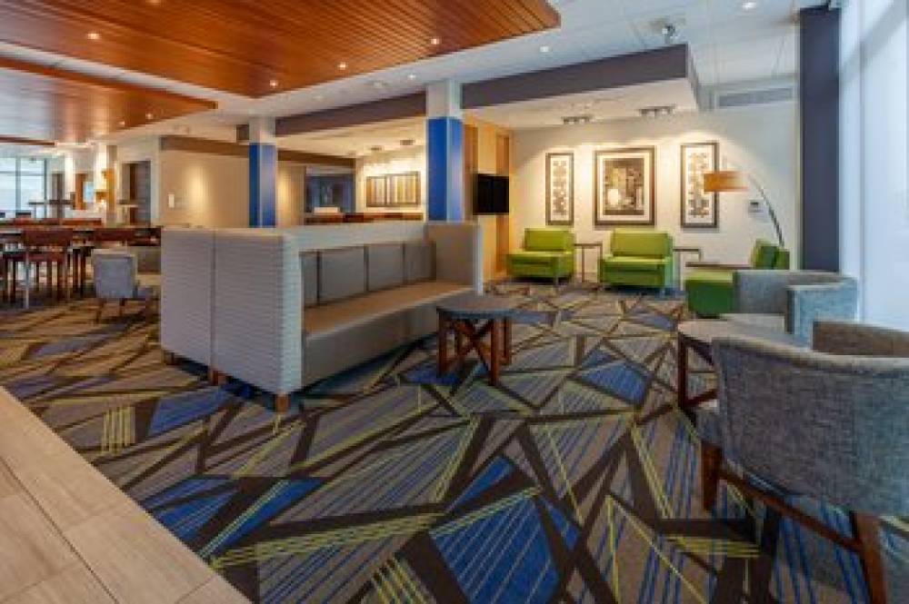 HOLIDAY INN EXP STES BRUNSWICK 5