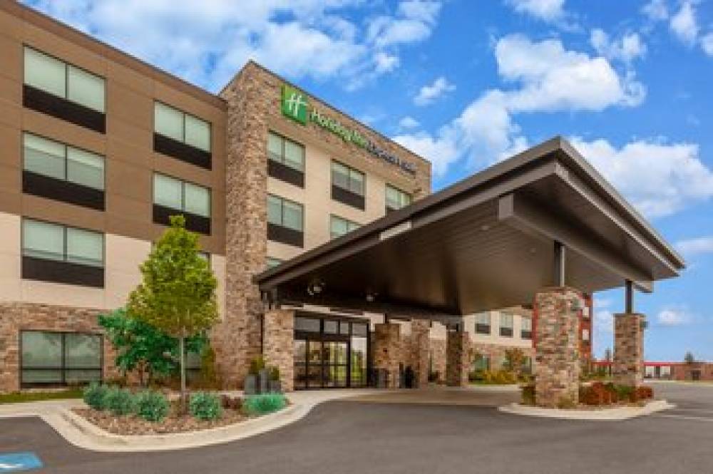 HOLIDAY INN EXP STES BRUNSWICK 1