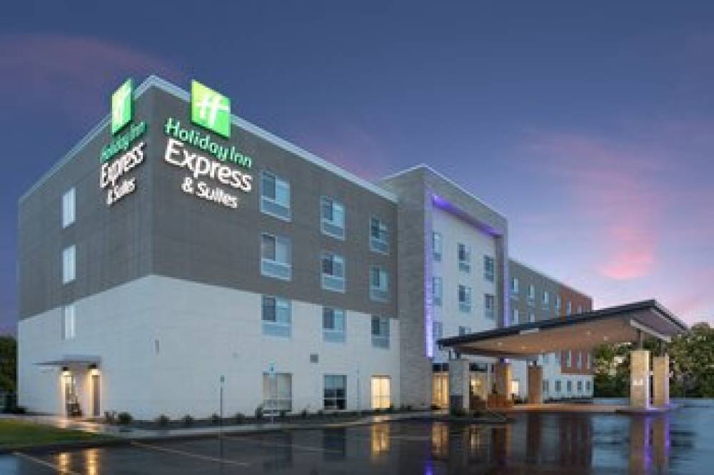 HOLIDAY INN EXP STES BURLEY 3