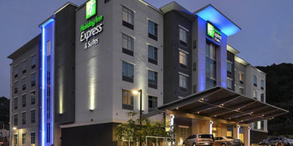 HOLIDAY INN EXP STES CAMP LEJEUNE A 1