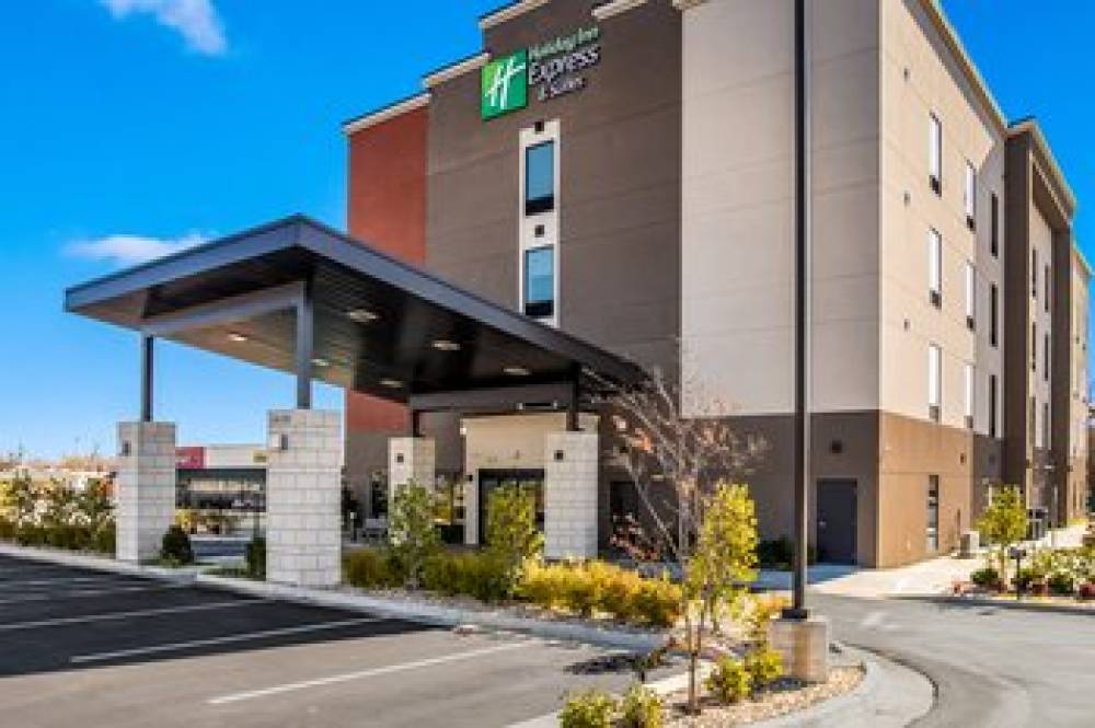 HOLIDAY INN EXP STES CATOOSA 5