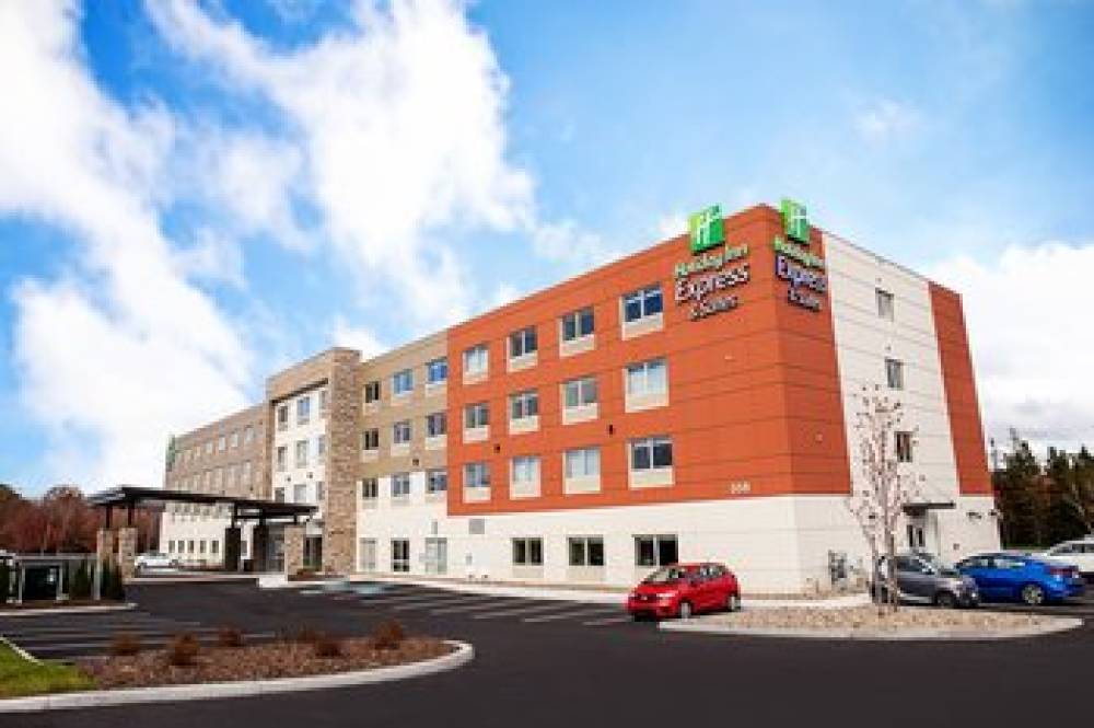 HOLIDAY INN EXP STES DARTMOUTH 1