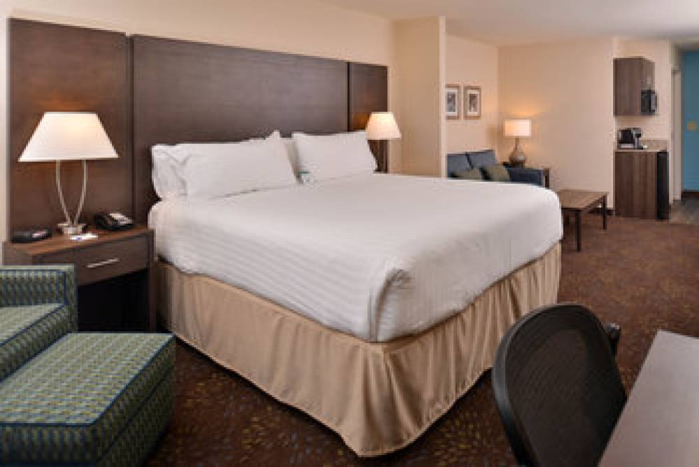 HOLIDAY INN EXP STES DEARBORN SW 8