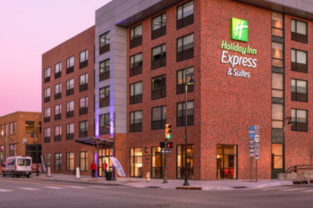 Holiday Inn Exp Stes Dtwn Arts Dist