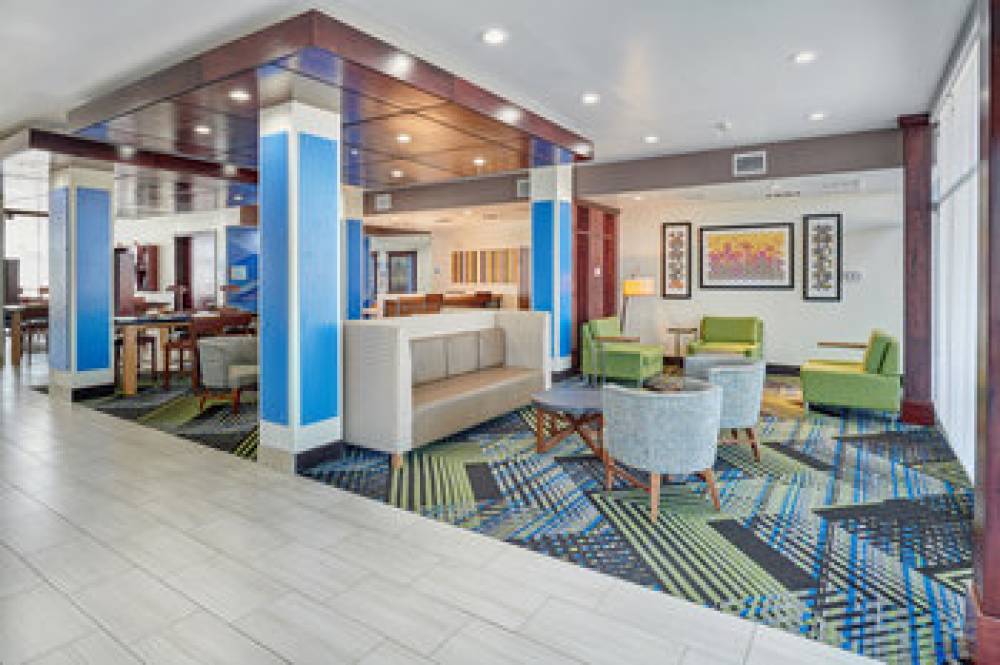 Holiday Inn Exp Stes East