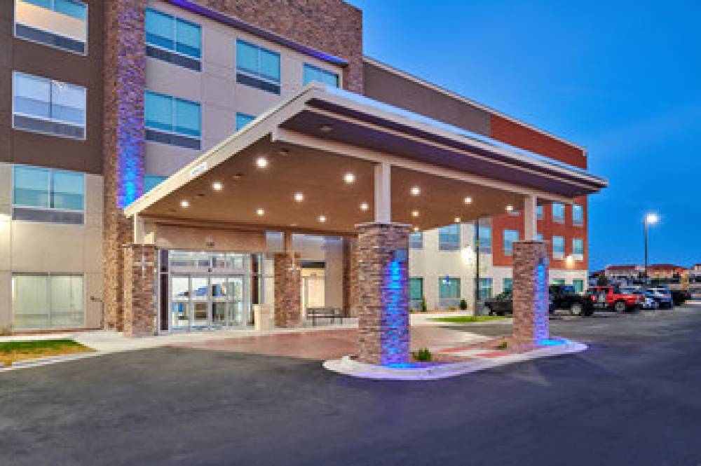 HOLIDAY INN EXP STES EAST 2