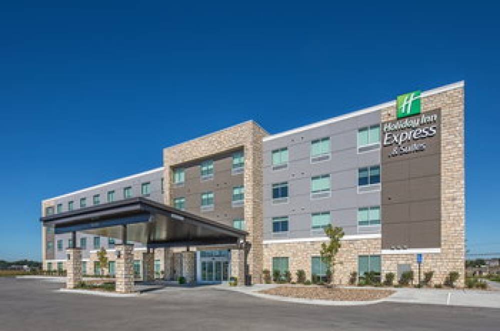 HOLIDAY INN EXP STES ELKHORN AREA 1