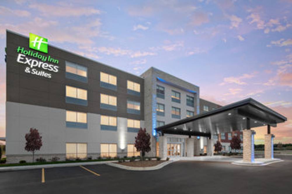 Holiday Inn Exp Stes Elkhorn