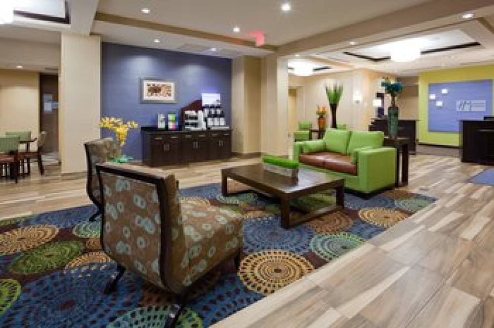 HOLIDAY INN EXP STES FORT DODGE 5