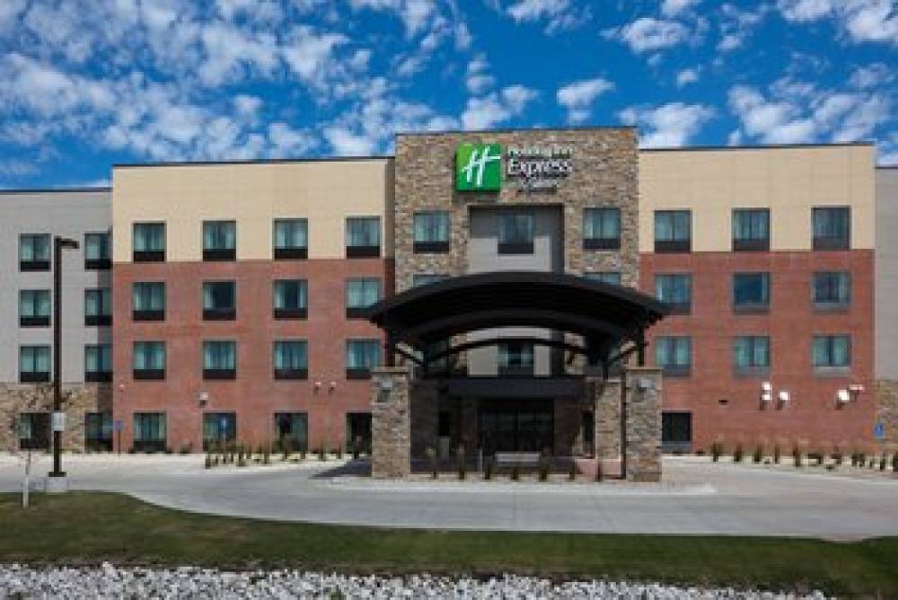 HOLIDAY INN EXP STES FORT DODGE 1