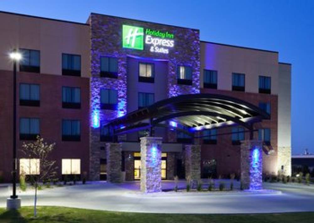 HOLIDAY INN EXP STES FORT DODGE 2