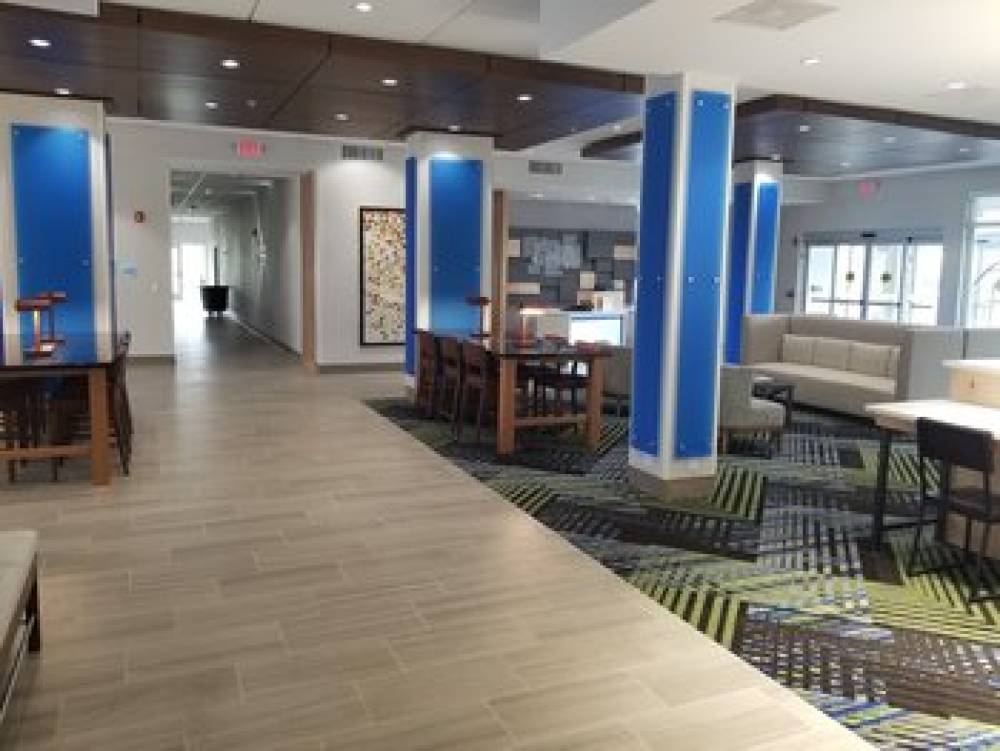 HOLIDAY INN EXP STES FORT MILL 3