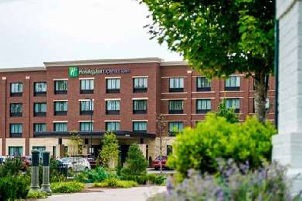 HOLIDAY INN EXP STES FRANKLIN 2