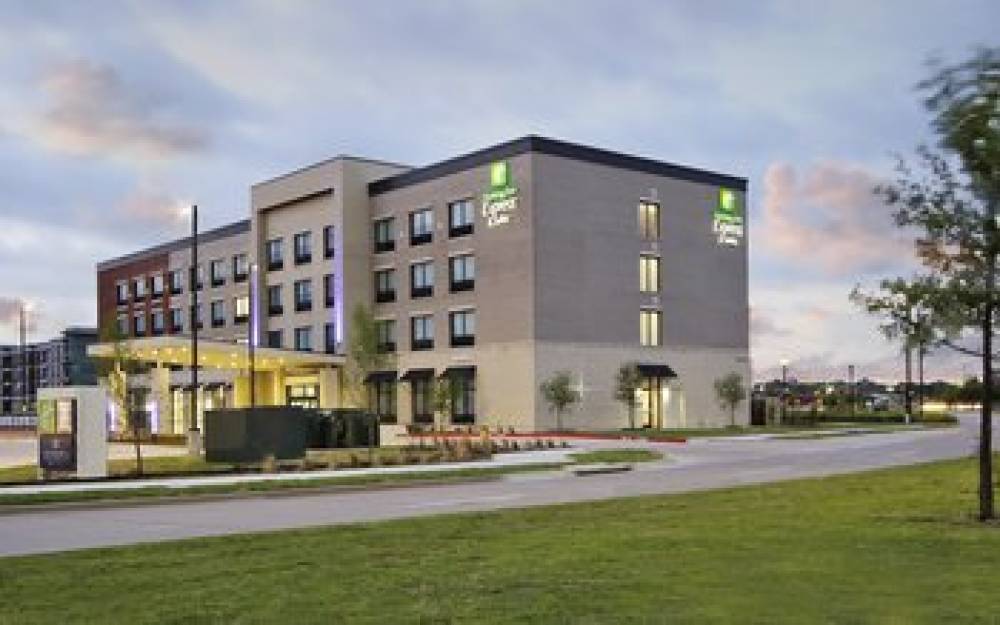 HOLIDAY INN EXP STES FRISCO TOYOTA 1