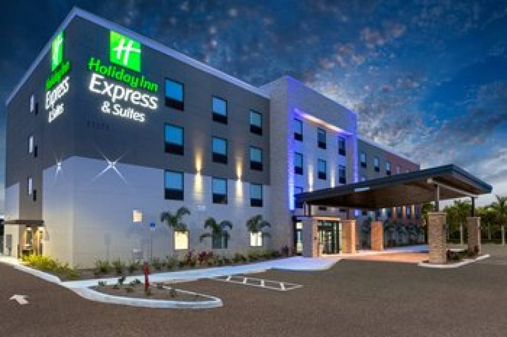 HOLIDAY INN EXP STES FT MYERS BEACH 1