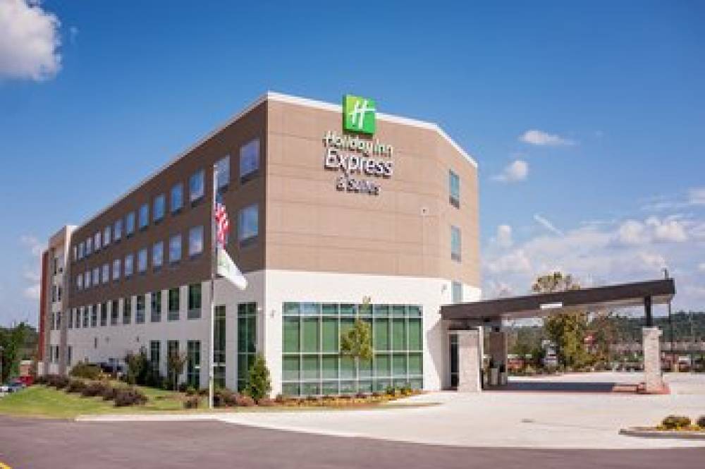 HOLIDAY INN EXP STES FULTONDALE 1