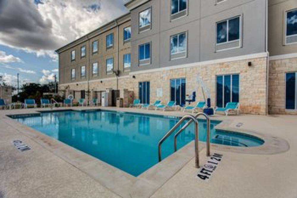 HOLIDAY INN EXP STES GATESVILLE 2